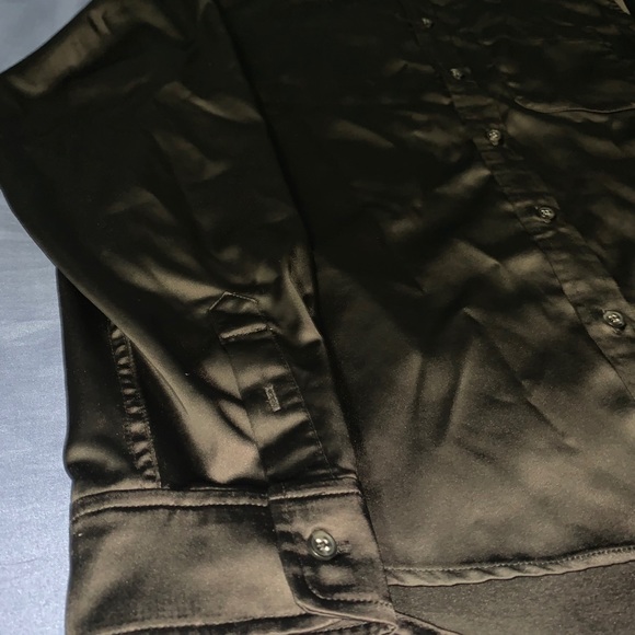 URBAN OUTFITTERS. Long-Sleeve Button up. - Picture 5 of 6